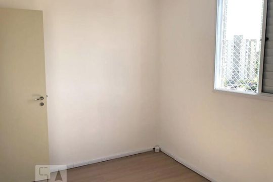 Quarto de apartamento para alugar com 2 quartos, 70m² em Nossa Senhora do Ó, São Paulo