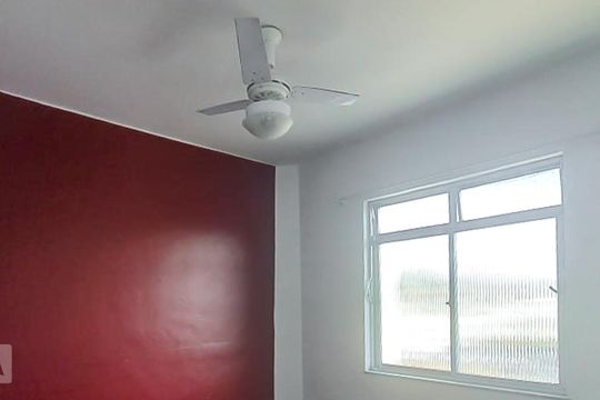 Sala de apartamento para alugar com 1 quarto, 54m² em Irajá, Rio de Janeiro