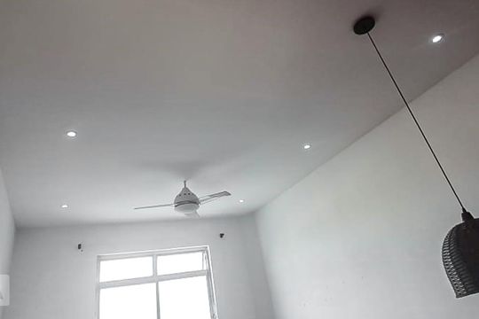 Sala - Ventilador de apartamento para alugar com 1 quarto, 54m² em Irajá, Rio de Janeiro
