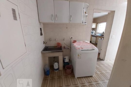 Área de Serviço de casa para alugar com 4 quartos, 250m² em Vila Prudente, São Paulo