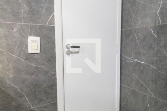 Banheiro da Suíte de apartamento para alugar com 3 quartos, 80m² em Vila São João, Barueri
