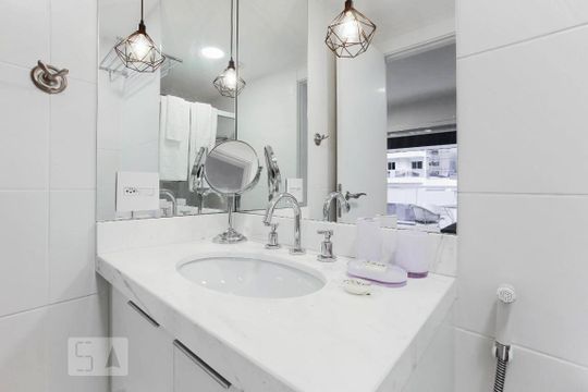 Banheiro de kitnet/studio à venda com 1 quarto, 40m² em Consolação, São Paulo
