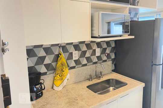 Cozinha de kitnet/studio à venda com 1 quarto, 40m² em Consolação, São Paulo