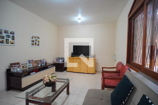 Sala de casa à venda com 4 quartos, 144m² em Vila Ipiranga, Porto Alegre