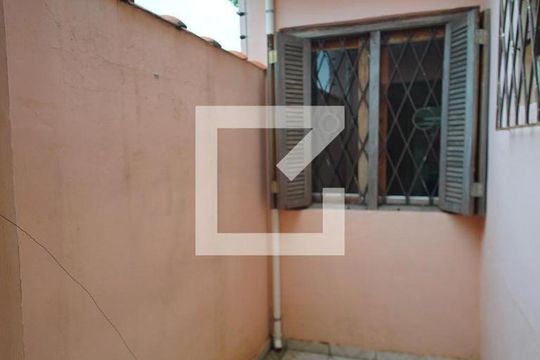 Varanda Quarto 1 de casa à venda com 4 quartos, 144m² em Vila Ipiranga, Porto Alegre