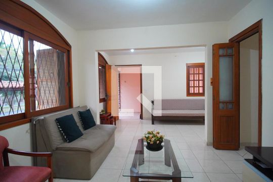 Sala de casa à venda com 4 quartos, 144m² em Vila Ipiranga, Porto Alegre