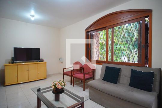 Sala de casa à venda com 4 quartos, 144m² em Vila Ipiranga, Porto Alegre