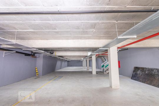 Garagem  de apartamento para alugar com 1 quarto, 40m² em Vila Ré, São Paulo