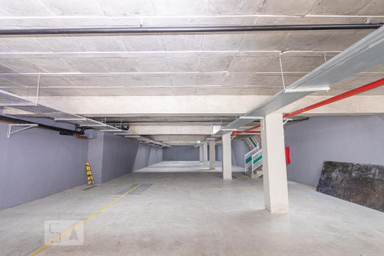 Garagem  de apartamento para alugar com 1 quarto, 40m² em Vila Ré, São Paulo