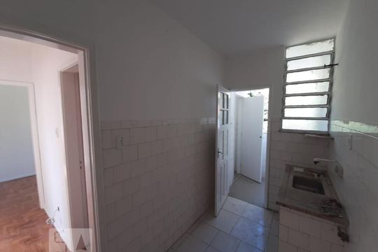 Cozinha de apartamento à venda com 2 quartos, 63m² em Santa Rosa, Niterói