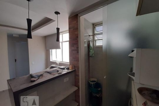 Cozinha de apartamento para alugar com 2 quartos, 65m² em Santa Rosa, Niterói