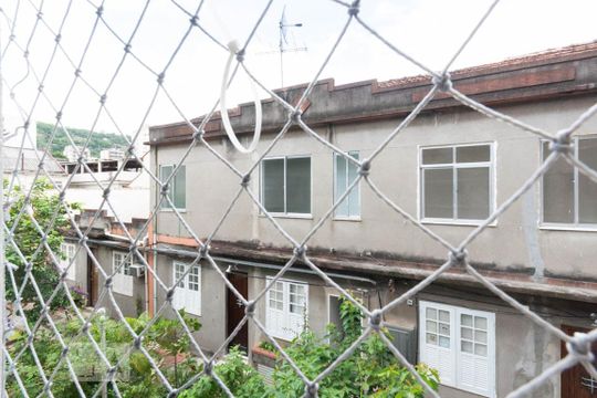 Vista de casa à venda com 2 quartos, 60m² em Vila Isabel, Rio de Janeiro