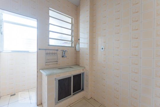Cozinha de apartamento à venda com 1 quarto, 45m² em São Francisco, Niterói