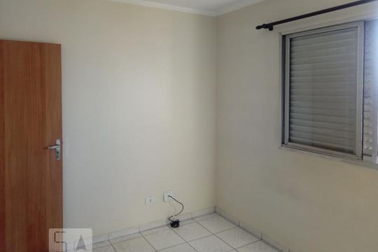 Apartamento para alugar com 2 quartos, 74m² em Jaguaribe, Osasco
