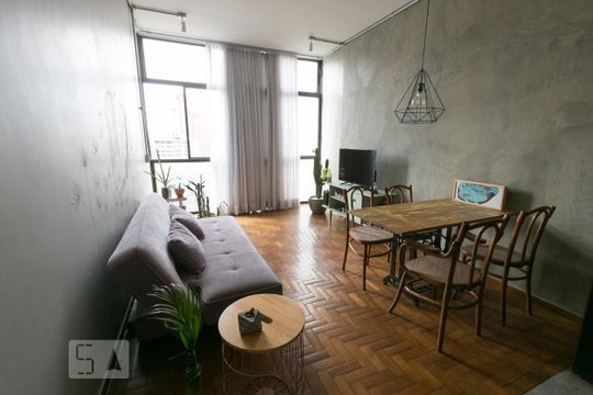 Sala de apartamento para alugar com 1 quarto, 50m² em Lourdes, Belo Horizonte