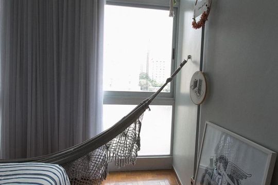 Quarto Suíte de apartamento para alugar com 1 quarto, 50m² em Lourdes, Belo Horizonte