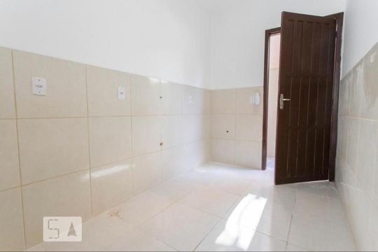 Cozinha de casa de condomínio para alugar com 2 quartos, 46m² em Santa Tereza, Porto Alegre
