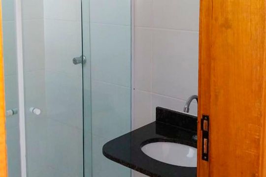 Banheiro de kitnet/studio à venda com 1 quarto, 27m² em Vila Ré, São Paulo