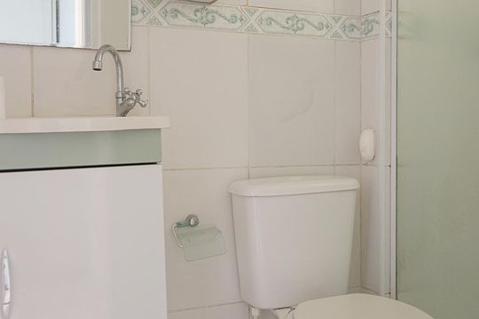 Banheiro Social de apartamento para alugar com 2 quartos, 57m² em São José, São Caetano do Sul