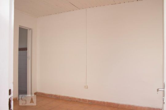Quarto de casa para alugar com 3 quartos, 200m² em Jardim São Paulo(zona Norte), São Paulo
