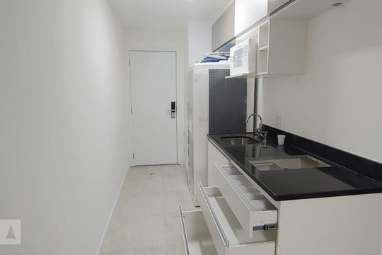 Cozinha de apartamento à venda com 1 quarto, 58m² em Campo Belo, São Paulo