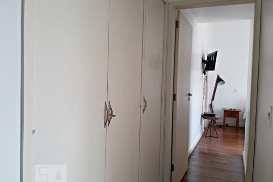 Corredor de apartamento para alugar com 3 quartos, 150m² em Ipanema, Rio de Janeiro