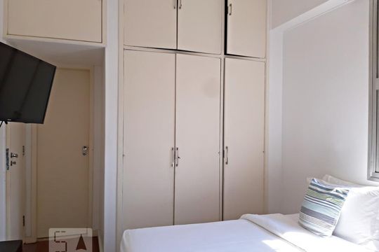 Quarto 1 de apartamento para alugar com 3 quartos, 150m² em Ipanema, Rio de Janeiro