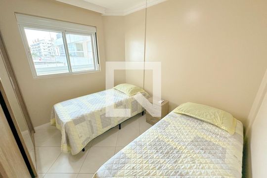 Quarto de apartamento para alugar com 3 quartos, 114m² em Ingleses do Rio Vermelho, Florianópolis