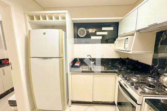 Cozinha de apartamento para alugar com 3 quartos, 114m² em Ingleses do Rio Vermelho, Florianópolis