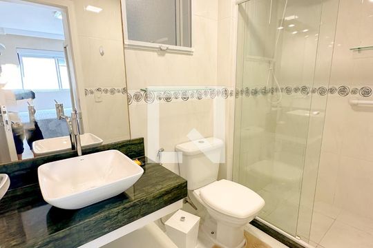 Banheiro 3 de apartamento para alugar com 3 quartos, 114m² em Ingleses do Rio Vermelho, Florianópolis