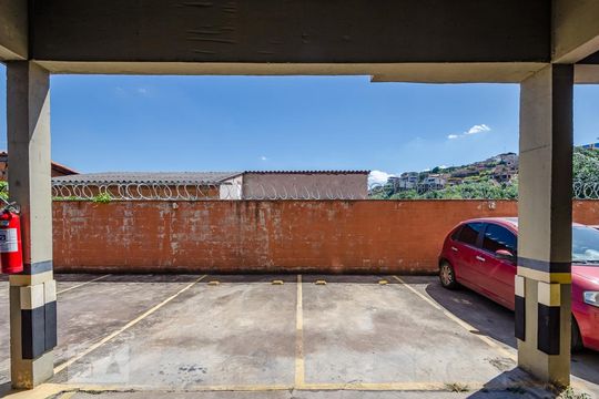 Garagem de apartamento para alugar com 3 quartos, 120m² em Havaí, Belo Horizonte