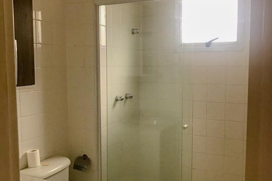 Banheiro da Suíte 1 de apartamento à venda com 3 quartos, 72m² em Vila Endres, Guarulhos