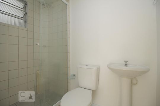 Banheiro de apartamento à venda com 2 quartos, 45m² em Estância Velha, Canoas