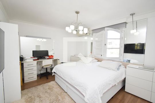 Suíte 1 de casa à venda com 5 quartos, 380m² em Vila Dom Pedro Ii, São Paulo