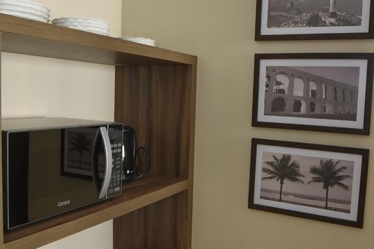 Cozinha de apartamento para alugar com 2 quartos, 77m² em Jacarepaguá, Rio de Janeiro