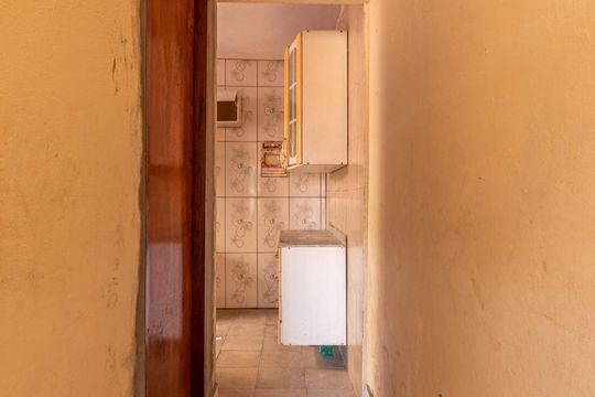 Corredor  de casa para alugar com 2 quartos, 120m² em Jardim Sapopemba, São Paulo