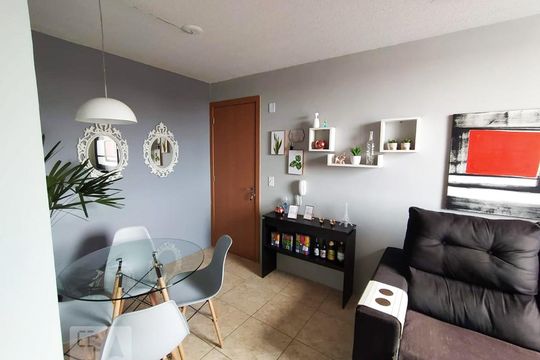 Apartamento à venda com 2 quartos, 50m² em Olaria, Canoas