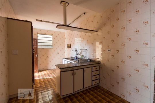 Cozinha de casa à venda com 4 quartos, 200m² em Saúde, São Paulo