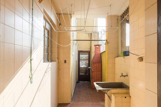 Área de Serviço de casa à venda com 4 quartos, 200m² em Saúde, São Paulo