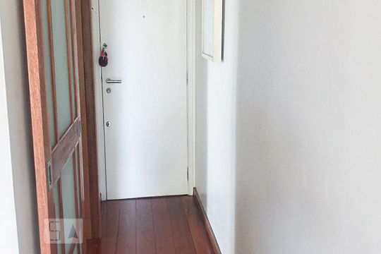 Corredor de apartamento à venda com 3 quartos, 120m² em Vila Olímpia, São Paulo