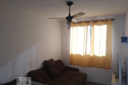 Sala de apartamento à venda com 2 quartos, 45m² em Vila Carminha, Campinas