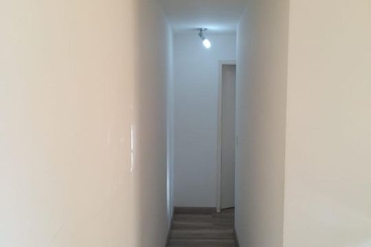 Corredor de apartamento à venda com 2 quartos, 45m² em Vila Carminha, Campinas