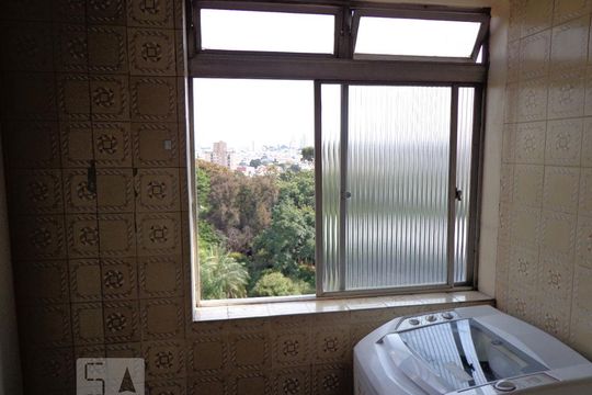Área de Serviço de apartamento para alugar com 2 quartos, 55m² em Vila Firmiano Pinto, São Paulo