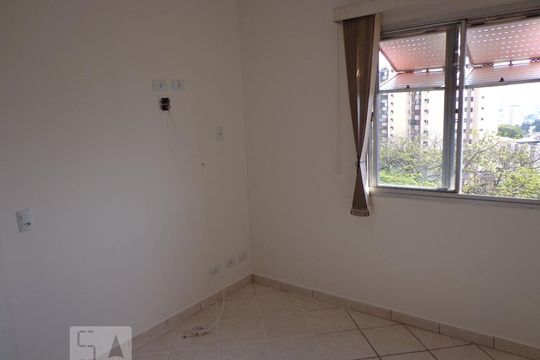 Quarto 2 de apartamento para alugar com 2 quartos, 55m² em Vila Firmiano Pinto, São Paulo