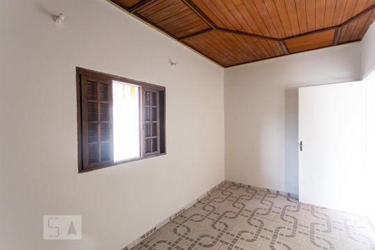 Quarto 1 de casa para alugar com 4 quartos, 210m² em Jardim Peri Peri, São Paulo