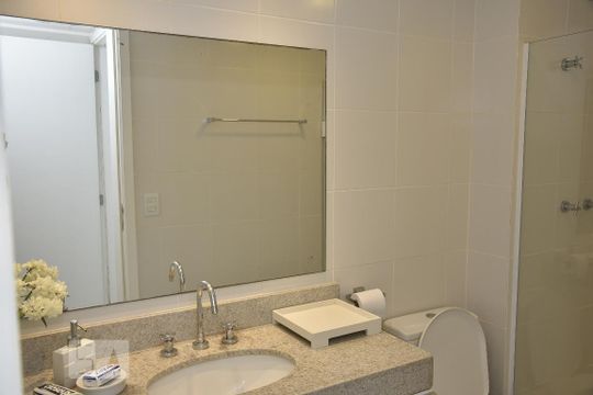 Quarto 1 de apartamento para alugar com 5 quartos, 321m² em Barra da Tijuca, Rio de Janeiro