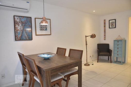 Sala da Cobertura de apartamento para alugar com 5 quartos, 321m² em Barra da Tijuca, Rio de Janeiro