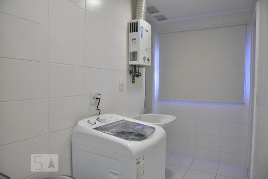 Área de Serviço de apartamento para alugar com 5 quartos, 321m² em Barra da Tijuca, Rio de Janeiro