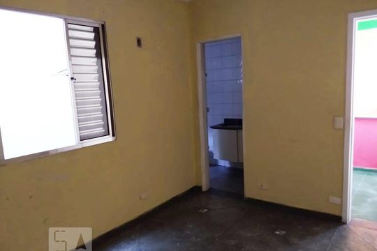 Quarto de casa para alugar com 2 quartos, 190m² em Parque São Jorge, São Paulo