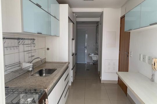 Cozinha de apartamento para alugar com 3 quartos, 115m² em Setor Bueno, Goiânia